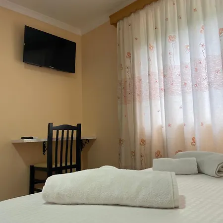 Red Rose Guest house *