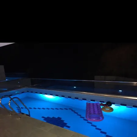 Villa Red Rose *